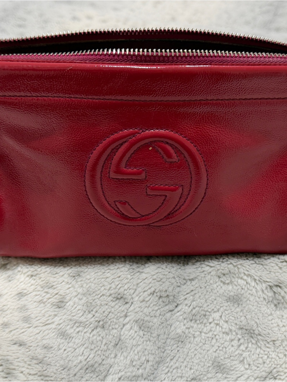 Gucci Soho cosmetic red/Plum Patent Leather pouch - Picture 2 of 8